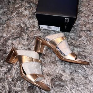 NIB Naturalizer Metallic Gold Heeled Sandals